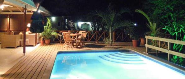 piscadera bay resort 67 pool by night1