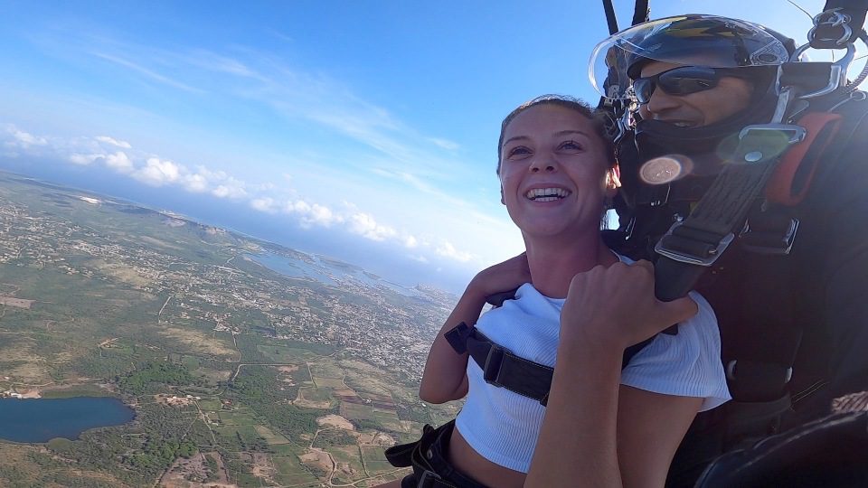parachutesprong op Curacao is genieten