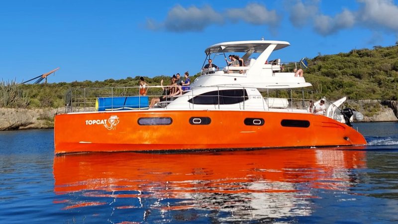 Klein Curacao | TopCat (BlueFinn) 7 klein curacao breeze top cat catamaran 800x450 1