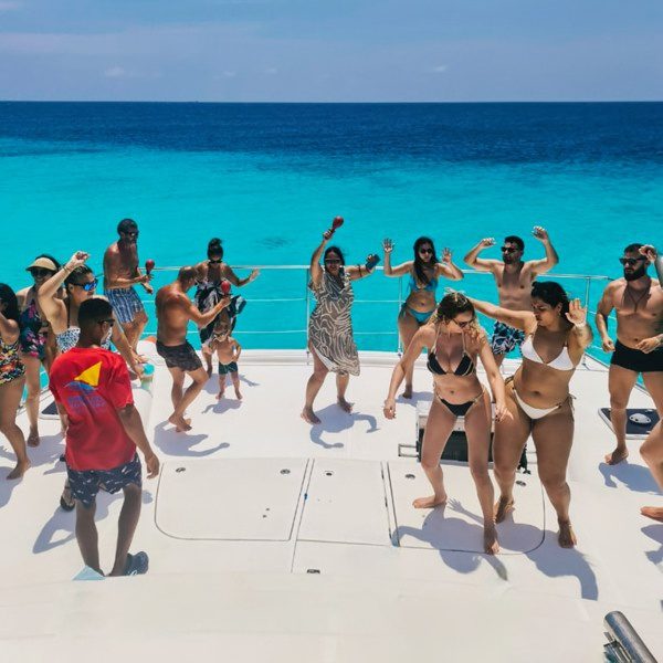 small curacao breeze luxury catamaran party