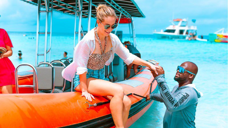 powerboat klein curacao uitstappen 800x450 1