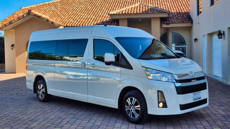 Transfer Curacao Taxi 9 2025 08 Norwin taxi curacao bus 800x450 1