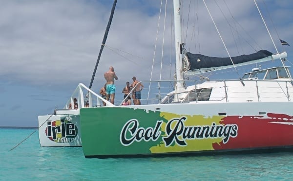 Klein Curaçao met catamaran Cool Runnings van Irie Tours
