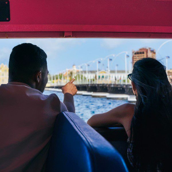 Descubra Willemstad Descubra de ônibus pontjesbrug