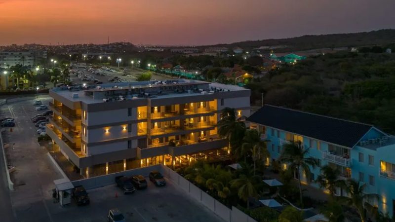 dolphin suites curacao by night 800x450 1
