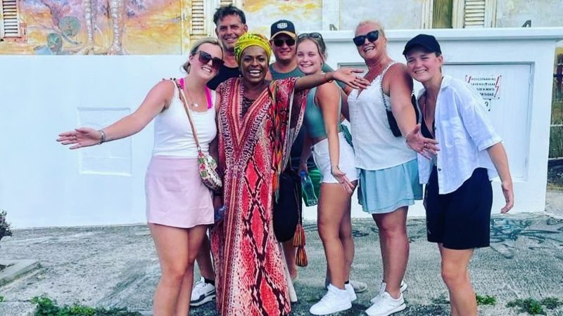 dundu tours curacao stadwandeling 800x450 1