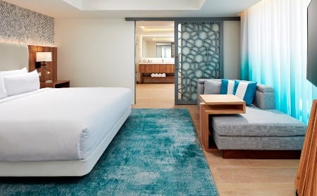 curacao marriott suite bedroom 450x278 1