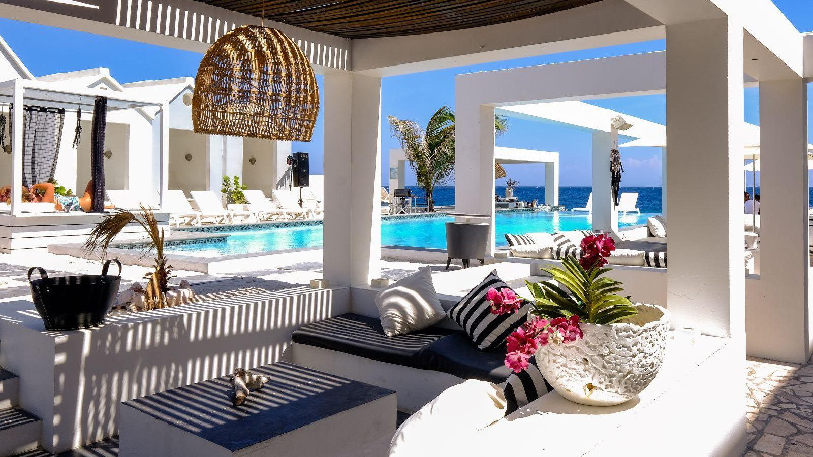 Saint Tropez Boutique Hotel Curacao - Infinity Pool