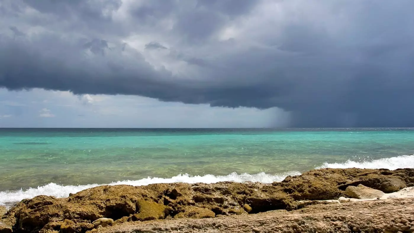 regen curacao 1400x787 1