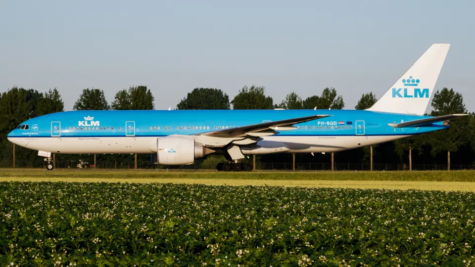 KLM Boeing 777 200 960x540 1