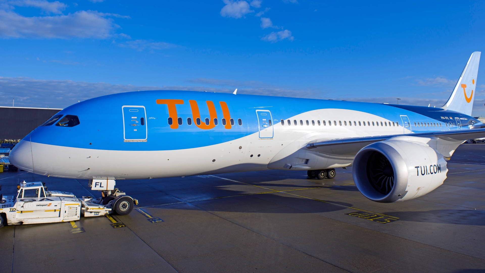 TUI Curacao Dreamliner