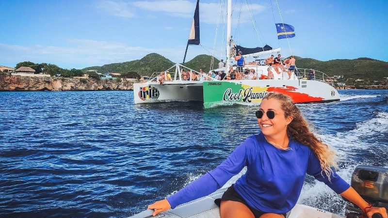 Catamarã e ônibus para a costa oeste de Curaçao