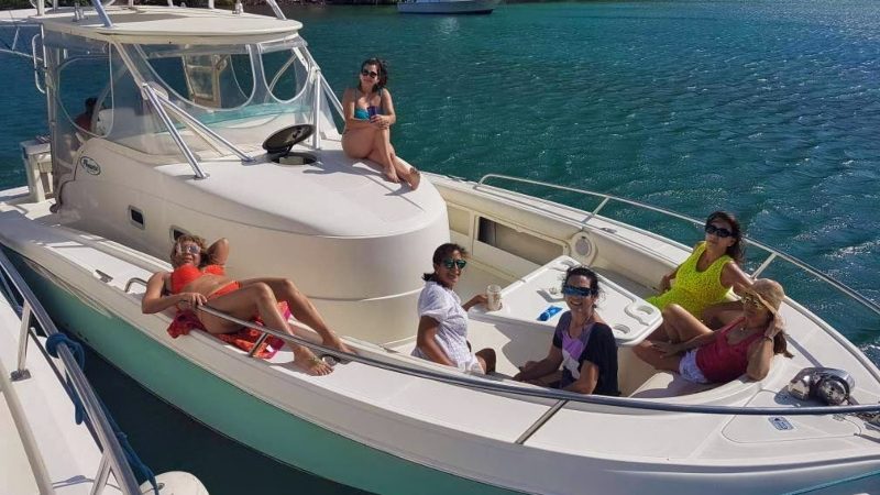 comfortabele boot prive trip curacao 800x450 1