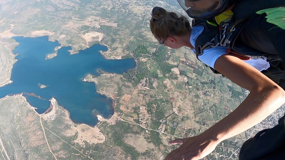 Stoere dingen doen 3 parachute springen curacao uitzicht