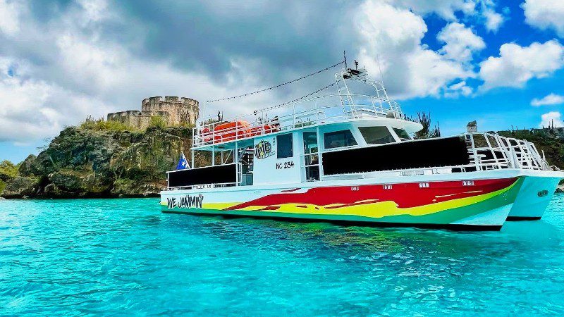 Viagem de mergulho com snorkel no catamarã de Curaçao