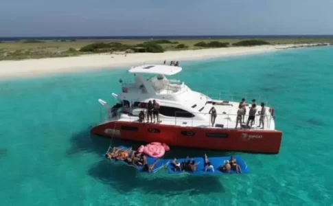 Klein Curacao catamaran 3 klein curacao catamaran topcat 600x371 1