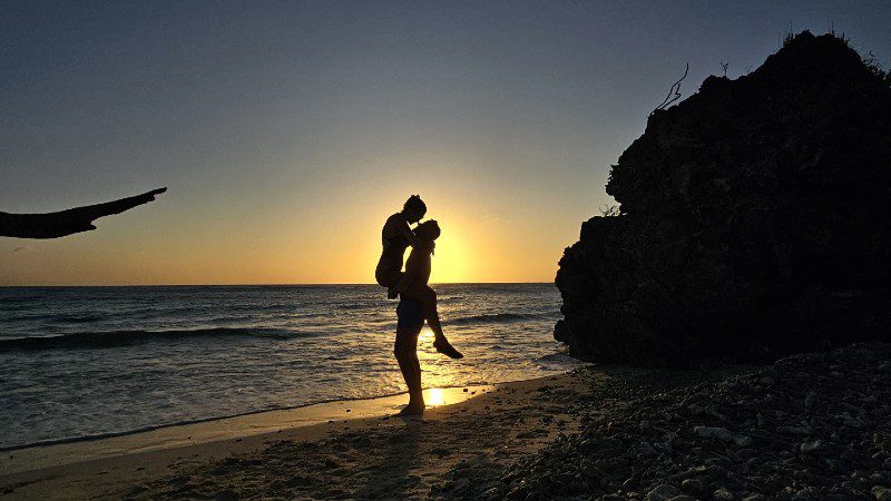 private beach romantic sunset 800x450 1