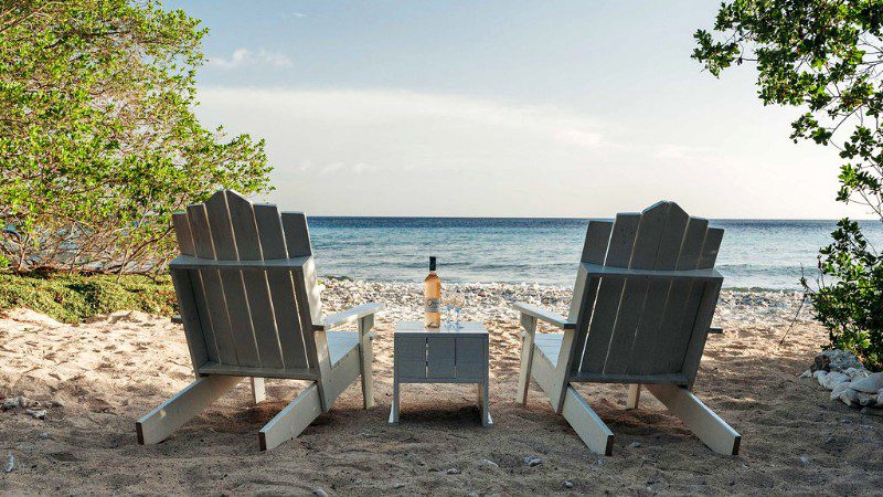 sit and relax private beach 800x450 1