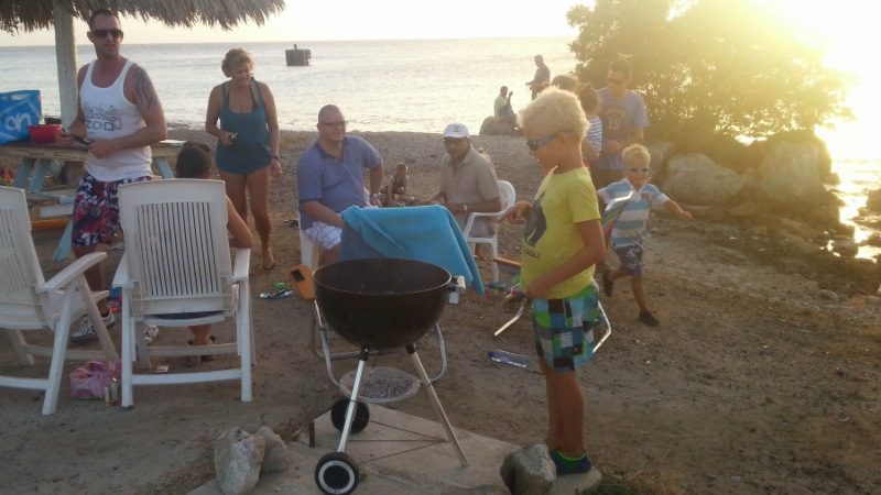 BBQ bij strand Caracasbaai