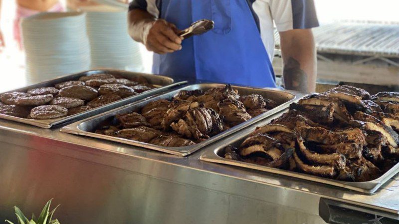 Klein Curacao mermaid bbq buffet 800x450 1