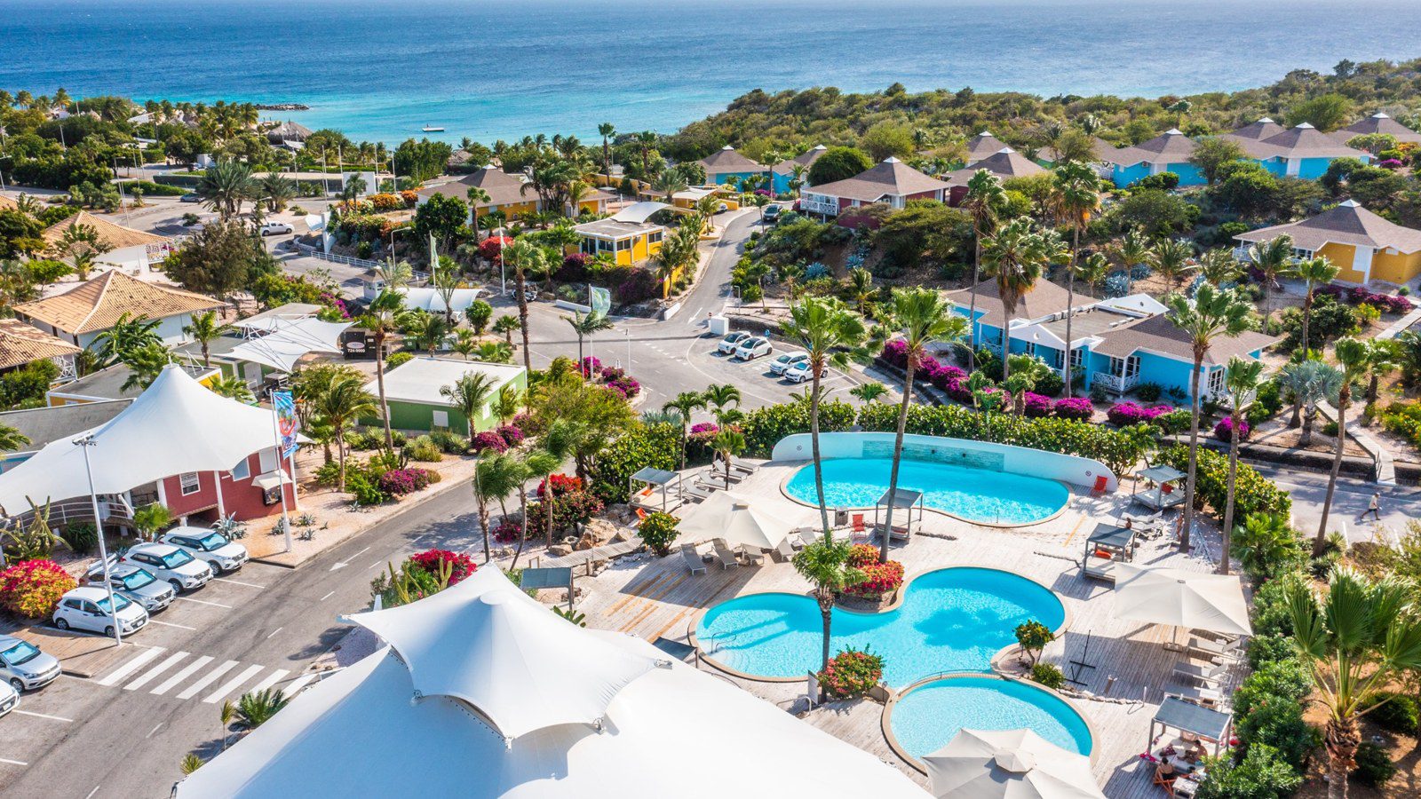 chogogo beach resort curacao