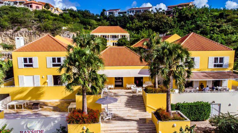 bayside boutique hotel bluebay curacao front 800x450 1
