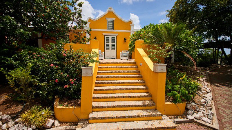 boutique hotel curacao landhuis bona vista ingang 800x450 1