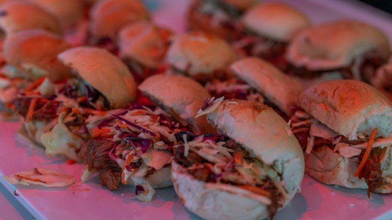 Sunset Trip Topcat BlueFinn pulled pork 800x450 1