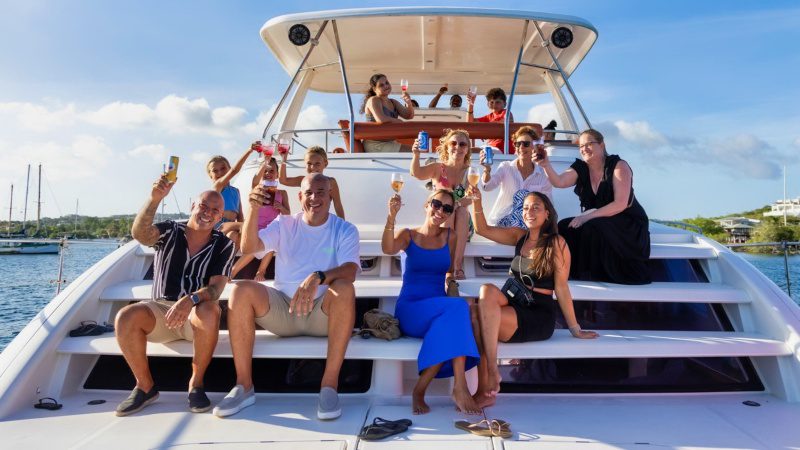 sunset trip curacao topcat 800x450 2