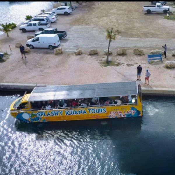 Barco de ônibus Splashy Curaçao a ser lançado