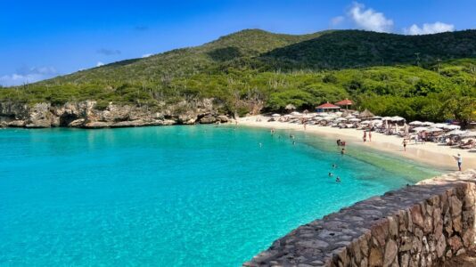 UItzicht bij Grote Knip, strand Curacao