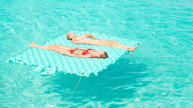 klein curacao relaxen op zee miss ann supreme saturday 800x450 1