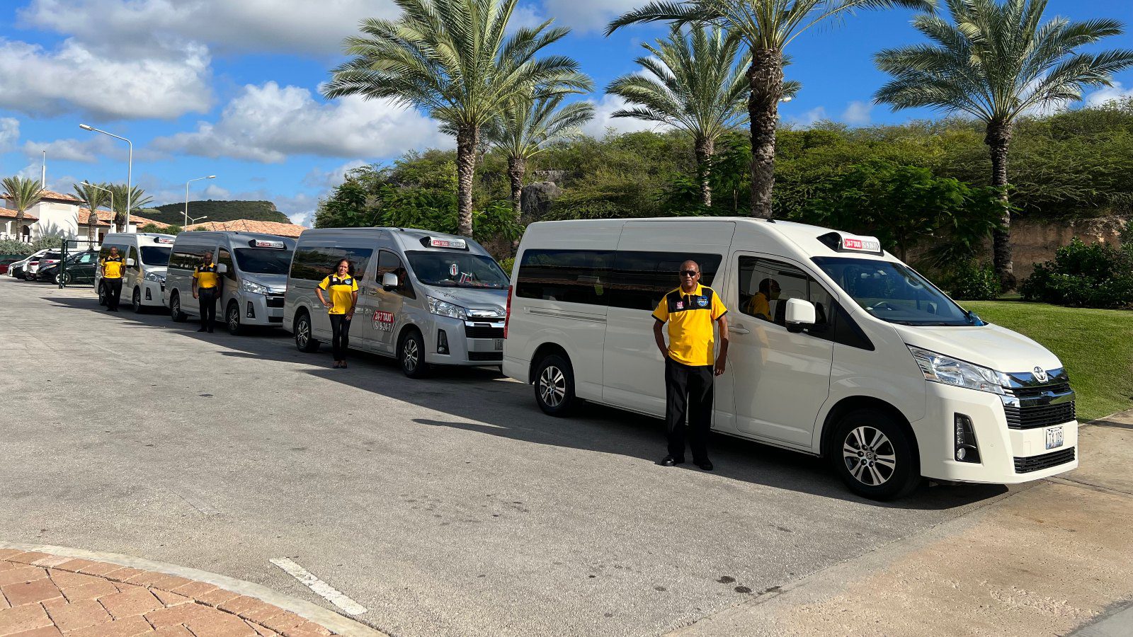 24-7 taxi curacao