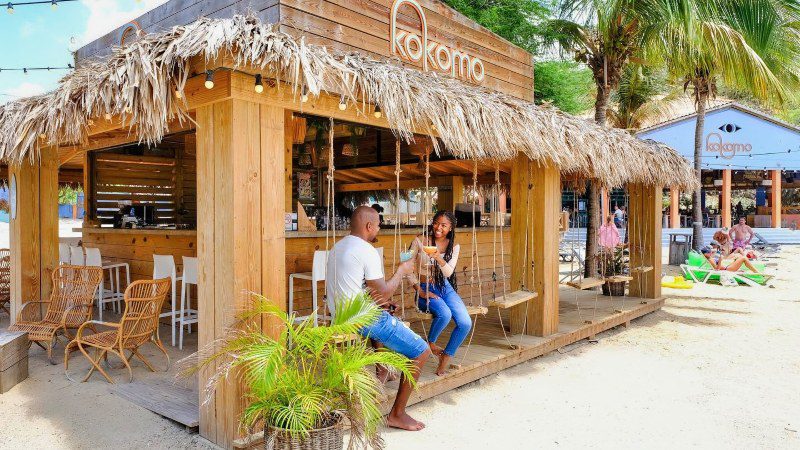 beachbar kokomo beach curacao 800x450 1