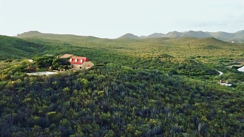 Manor San Nicolas Curacao private beach