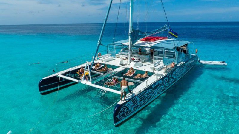 Gran catamarán BlueFinn Klein Curaçao