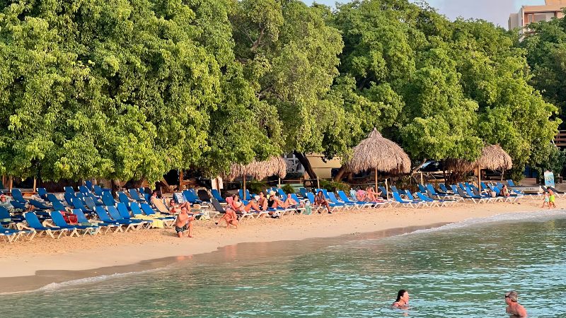 piscadera beach strandbedden 800x450 1