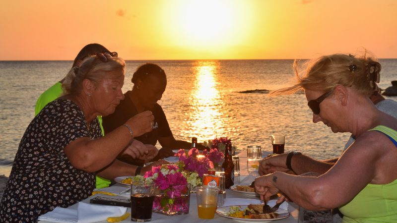 BBQ strand sunset 800x450 1