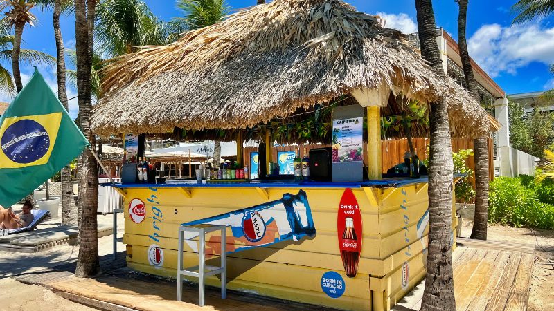 mambo beach curacao madero beach bar 800x450 1