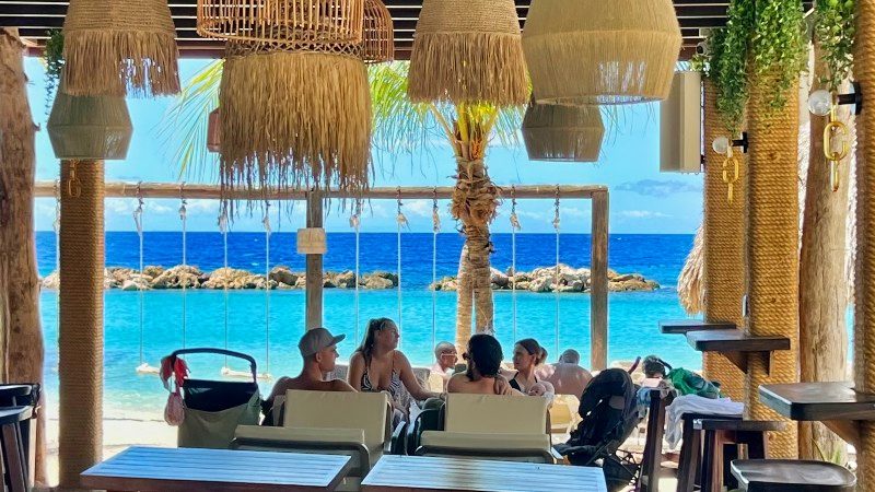 mambo beach curacao rileks 800x450 1