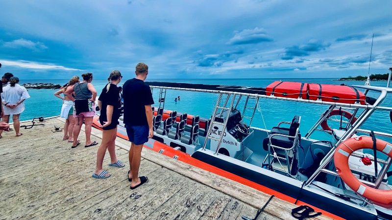 Powerboat inchecken jan thiel beach 800x450 1