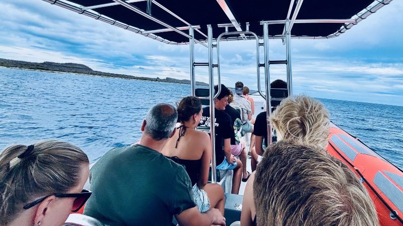 Powerboat uitzicht over boot 800x450 1