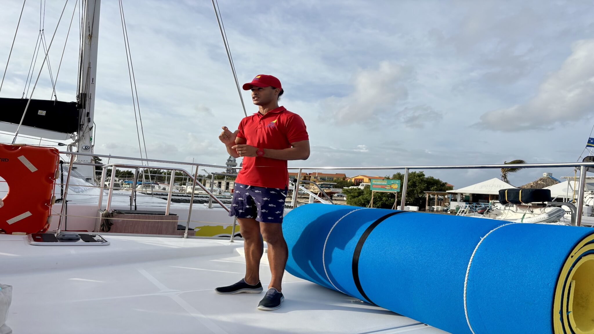 Kapitein geeft uitleg H scaled