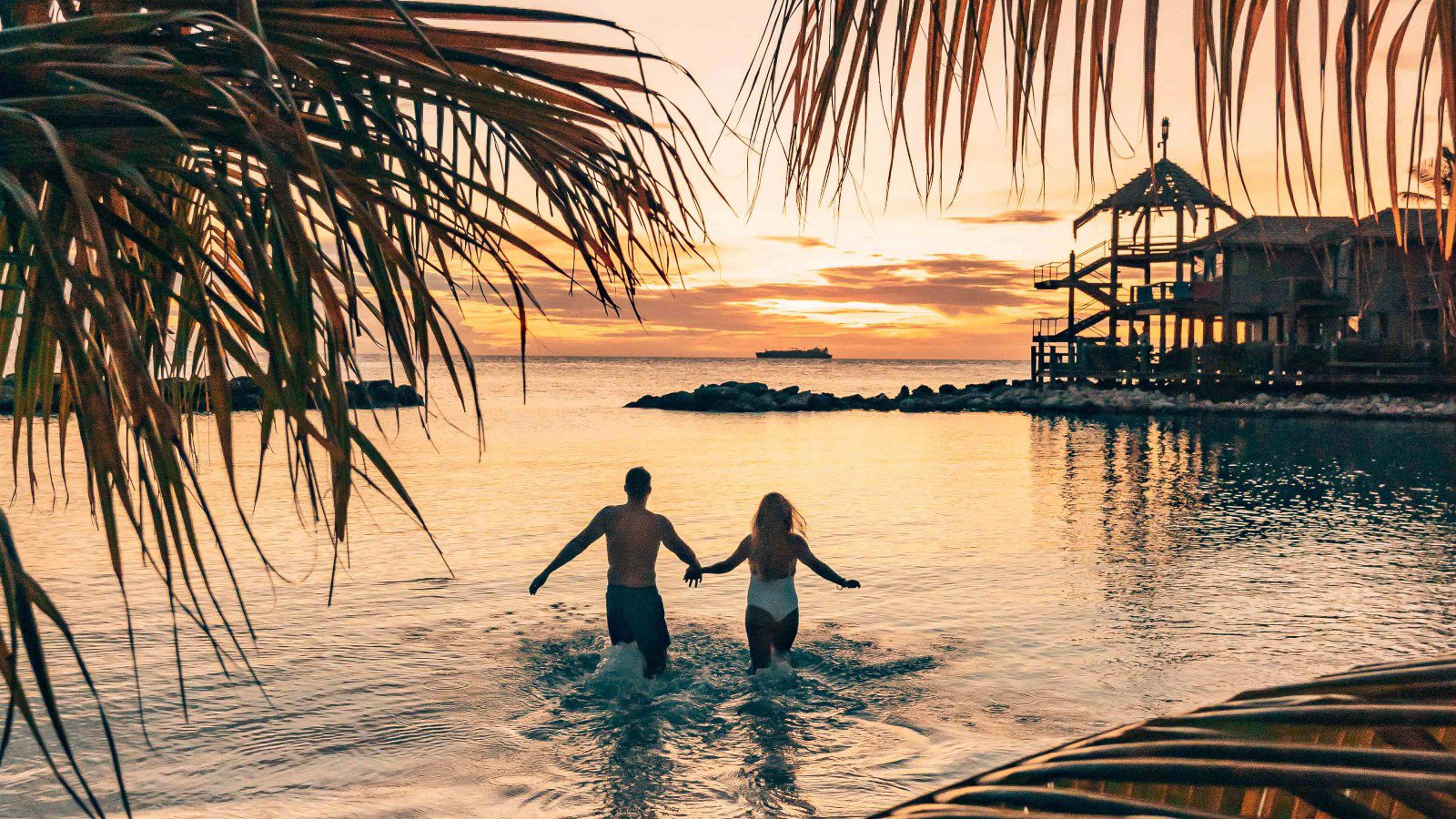 Avila Beach Hotel Curacao sunset