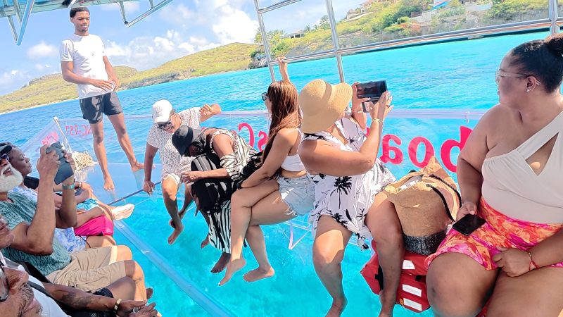 Glasbodem boot 4 daaibooi glasbodem boot tour 800x450 1