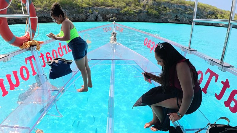 Glasbodem boot 7 glassbottom boat curacao 800x450 1