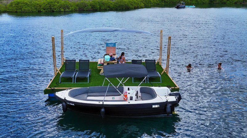 sloep huren curacao spaanse water vlot 800x450 1
