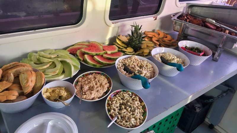 Tugboat & Blue Room Snorkeltrip 10 lunch westkust trip caribbean experience 800x450 1