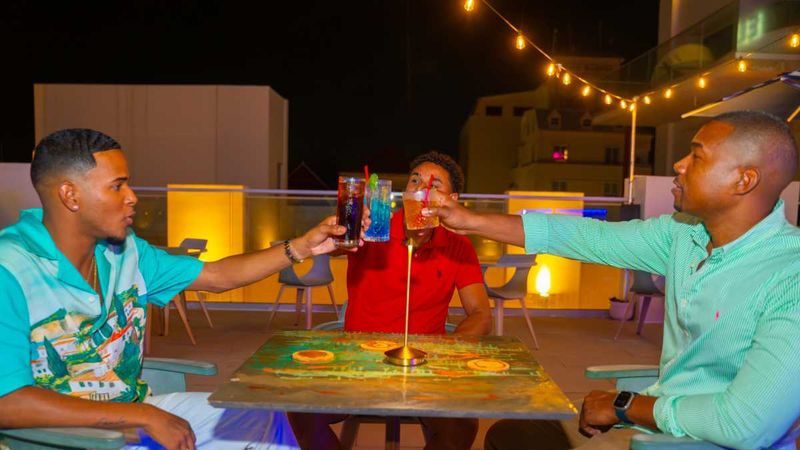 Punda VIbes Curacao drankjes 800x450 1