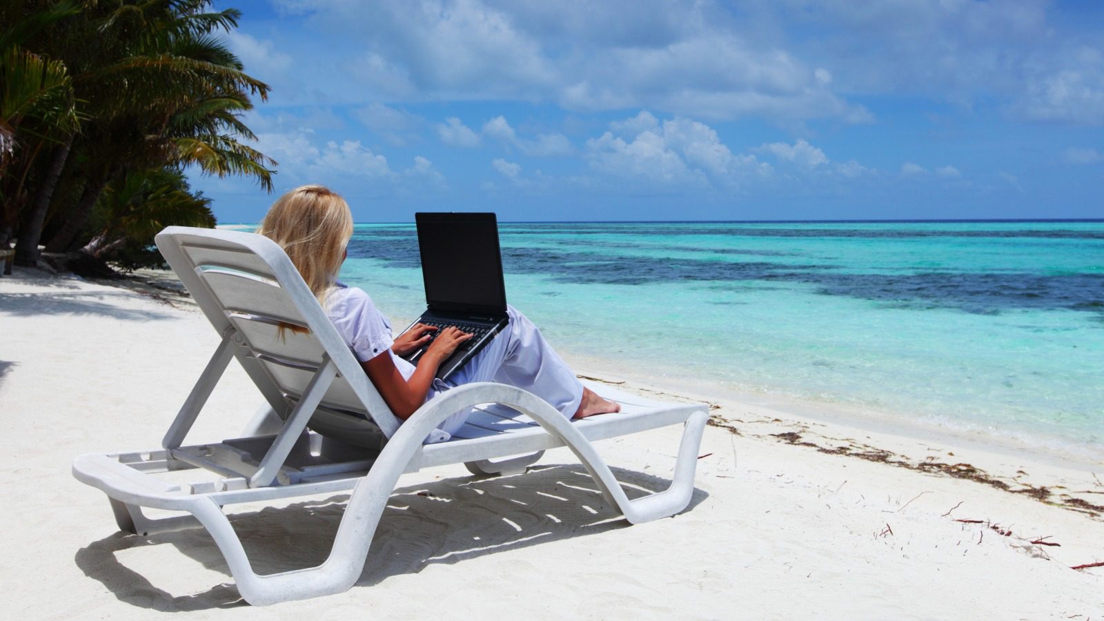 Werken op Curacao vanaf het strand
